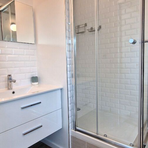 GRAND STUDIO MEUBLE, - Photo 1