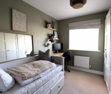 3 bedroom semi-detached house to rent - Photo 2