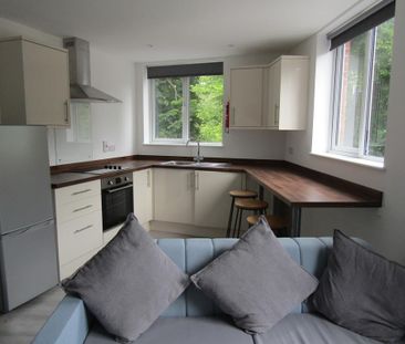 3 bedroom apartment to rent - Photo 6