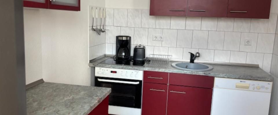 2-Raum-Wohnung komplett möbliert ab 1.11.25, Aufzug und toller Aussicht - Photo 1