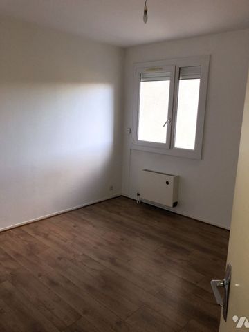 A LOUER GRAND T3 AVEC PARKING, PARC DE CERISY - Photo 3