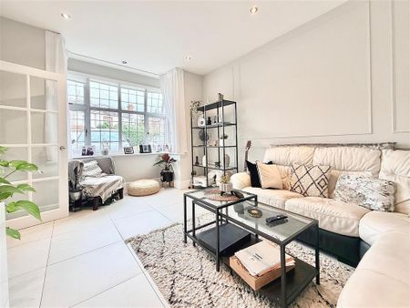 4 bedroom detached house to rent - Photo 5