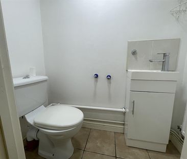 11 The Walk, Roath, Cardiff - Photo 3