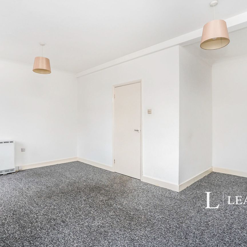 3 bedroom maisonette to rent Westquay House, 20 West Street, Fareham, PO16 - Photo 1