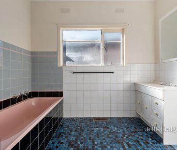 13 Finch Street, Burwood, Vic 3125 - Photo 1