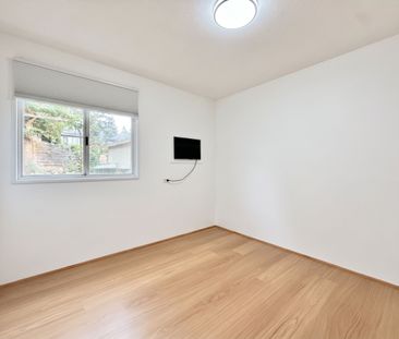 Spacious Two-Bedroom Apartment with New Timber Flooring - Photo 2
