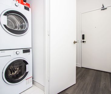 For Lease - 3900 Confederation Parkway Unit# 5801, Mississauga, Ont... - Photo 2