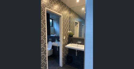 Single room in friendly Share house from $390 per week - Photo 3