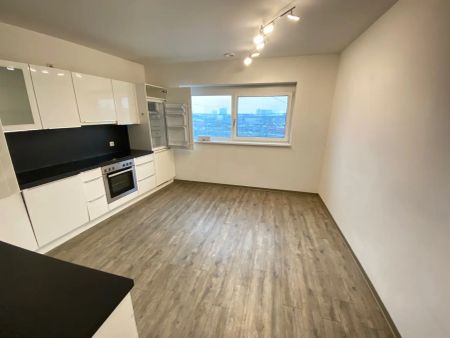 NEUWERTIGE 3 ZIMMERWOHNUNG MIT BALKON UND TG - NÄHE HAUPTBAHNHOF" - Foto 2
