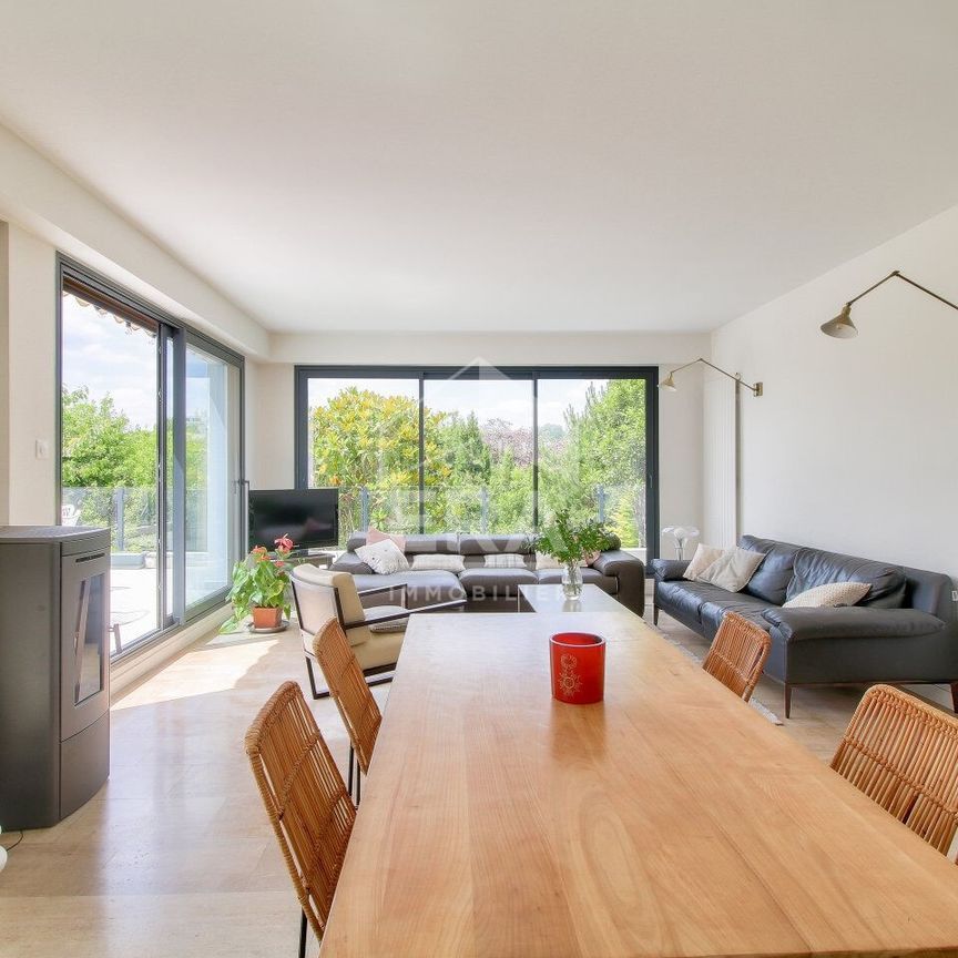 Tout savoir sur cette maison dans le quartier Beau Site-Pommerets-Binelles, à Sèvres - Photo 1