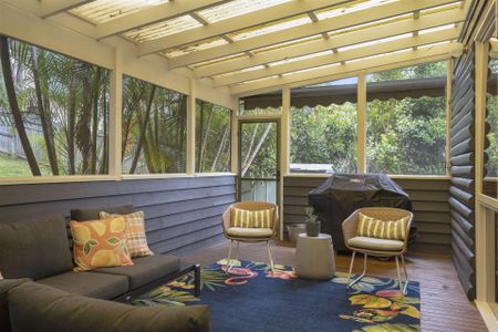 Stunning Coastal Retreat - Photo 4