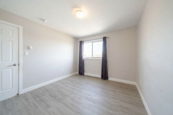 For Lease - 438 Highway 8 N/A Unit# #2 Upper, Hamilton, Ontario - Photo 1