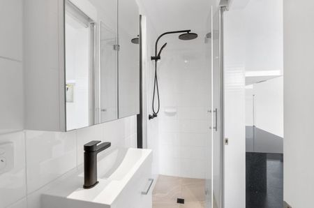 RENOVATED STUDIO APARTMENT IN SOUGHT LOCATION! - Photo 4