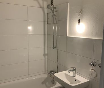 2.5-Zimmer-Wohnung mit Balkon in Düsseldorf-Garath mieten - Photo 1