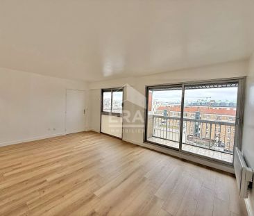 Studio lumineux à louer au 10ème étage à Paris - 1200 € - Photo 2