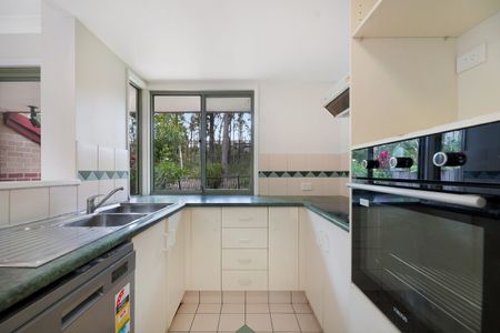 21/18 Batchworth Road, Molendinar QLD 4214 - Townhouse For Rent | Domain - Photo 4