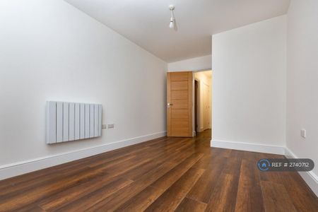 1 bedroom flat to rent - Photo 3