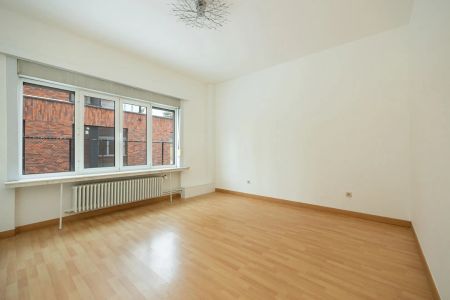 Gelijkvloers appartement met één slaapkamer - Photo 5