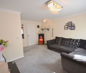 Immaculate One Bedroom Apartment to let in Southfields, Northampton - Photo 1