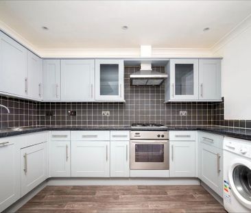 3 bedroom flat to rent - Photo 5