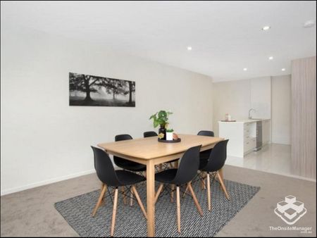 2 bedroom modern apartment in popular Corinda - Photo 3