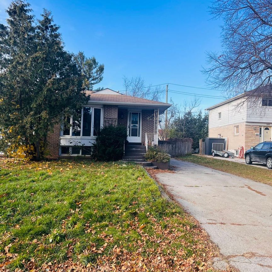 For Lease - 1262 Napier Crescent Unit# Ground, Oakville, Ontario - Photo 1