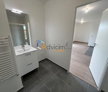 F 1 avec terrasse et 2 parkings - Photo 5