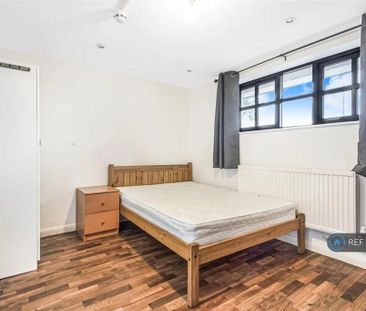 1 bedroom in a house share to rent - Photo 6