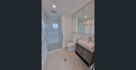 Furnished Two-bedroom Garden City Hub - Photo 5