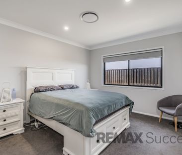 Stunning Home in Prime Avenues Location - Photo 3