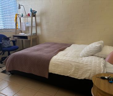 South Perth - Photo 1