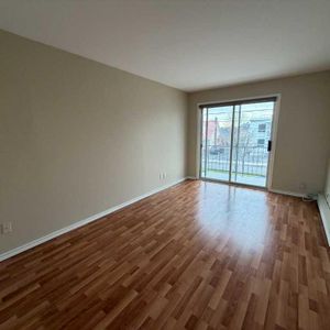 BEAU 41/2 - LIBRE IMMÉDIATEMENT - PRÈS CÉGEP - Photo 2