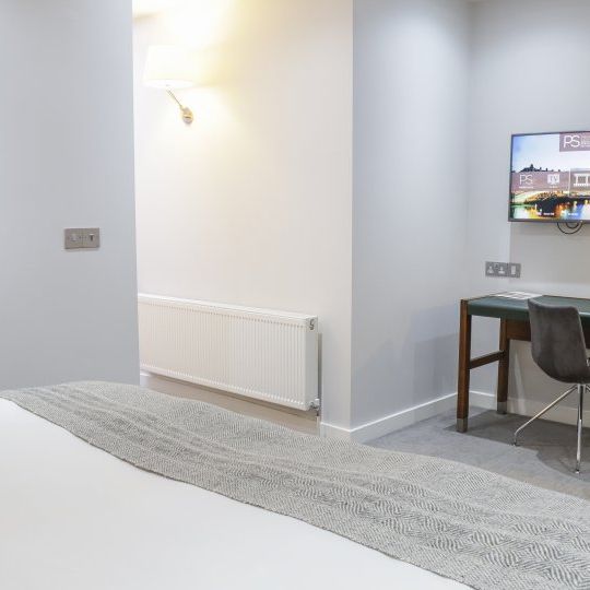 2-bedroom apartment for rent in Donnybrook, Dublin - Photo 1