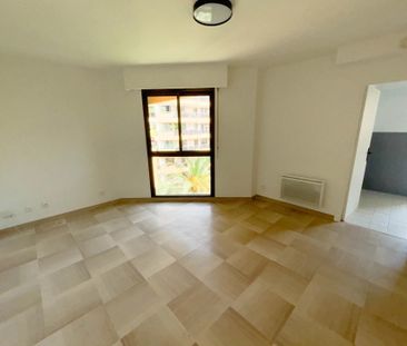 Location Appartement 1 pièce 28m² NICE 06000 - Photo 1