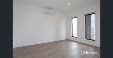 Refined Living and Entertaining Excellence in a Peaceful Werribee Court! APPLICATIONS NOW OPEN - Photo 2