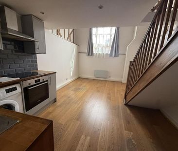Studio to rent - Photo 1
