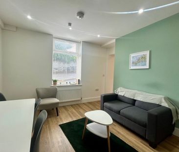 New Road, SALTASH - Photo 4
