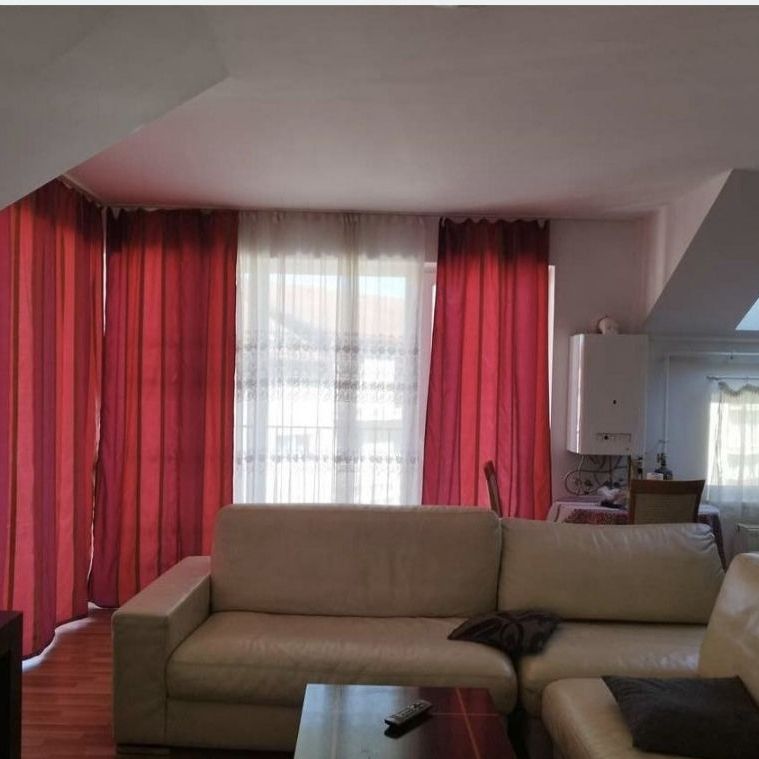Apartament modern, două balcoane,parcare, living cu bucătărie,dormitor - Photo 1