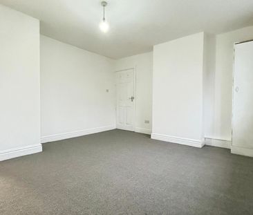 3 bedroom House To Let - Photo 4