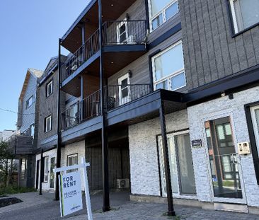 238 Carruthers Avenue - 201 - Photo 1