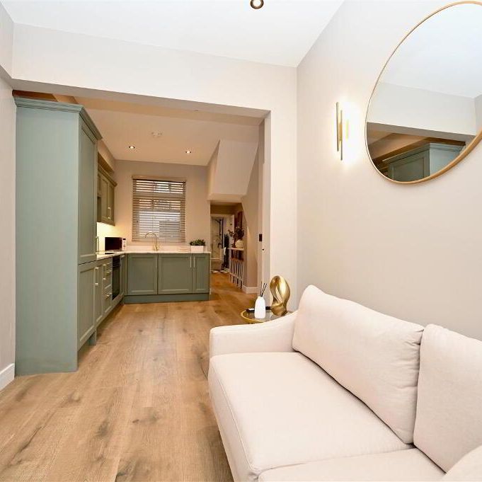 10 Charleville Avenue, Belfast, BT9 7HG - Photo 1