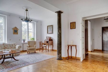 Reprezentacyjny apartament w zabytkowej kamienicy - Zdjęcie 5