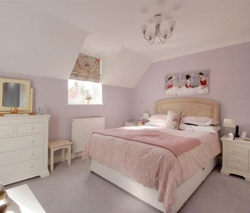 4 bedroom detached house to rent - Photo 6