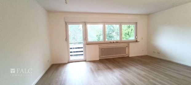 Modernisierte 2-Zimmer im gepflegten 8-Familienhaus mit Balkon - Foto 1