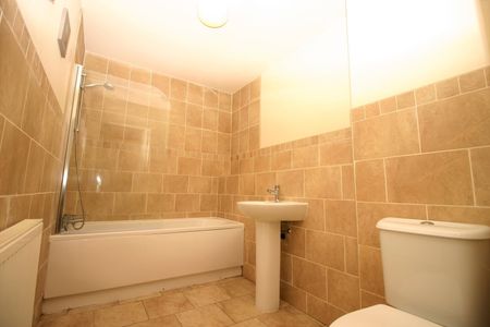 Largo House, Walkden - Photo 5