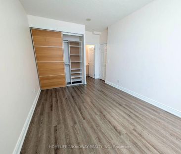 37 Galleria Parkway condo — Markham, ON (2-Bedroom) - 2 Bedroom - Photo 1