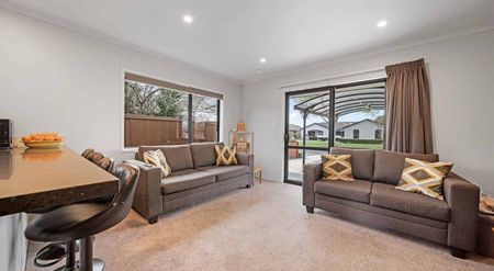 Townhouse in Rototuna North! - Photo 5