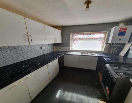 Uxbridge Road, Hayes, UB4 - Photo 5