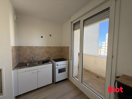 Location Appartement 1 pièce 28m² RENNES 35000 - Photo 2