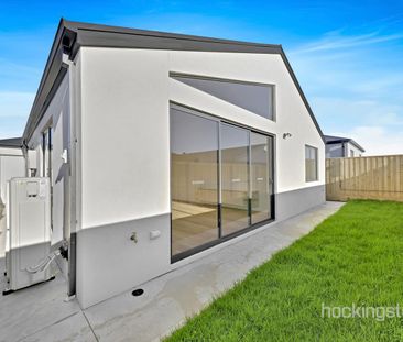 Beautiful Brand New Family Home in Pepper Corn Estate - Photo 4